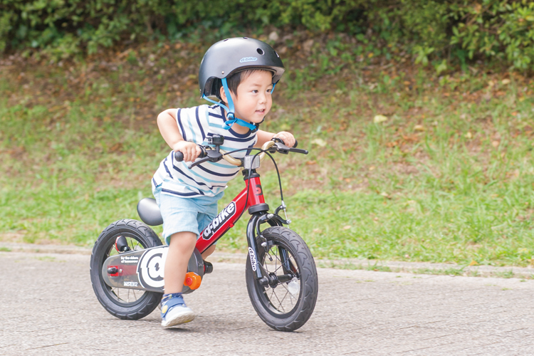 3歳の息子にストライダーやへんしんバイクでなくD-Bike(ディーバイク 